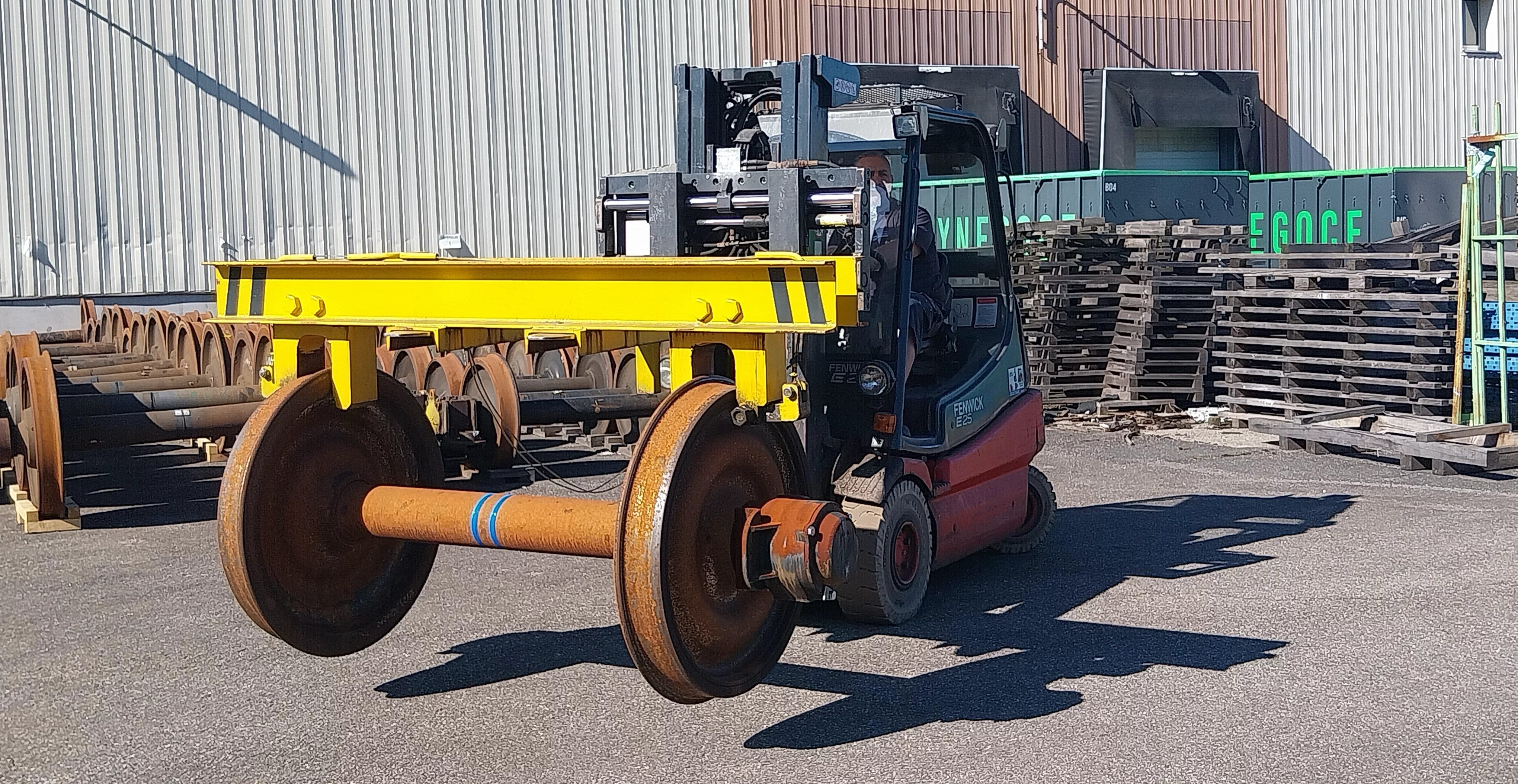 Manipualtion des essieux - matériel ferroviaire - logistique - kdvtranslog